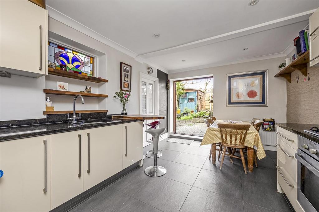 Addison Road, 39-016.JPG
