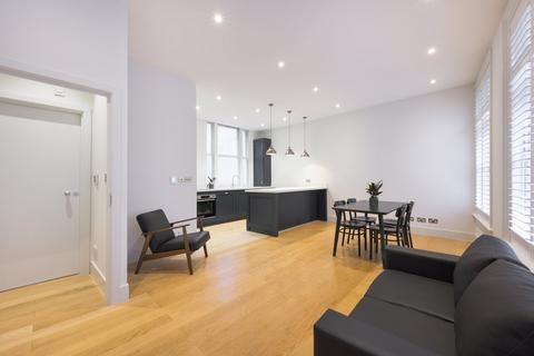 undefined, Fleet Street, Temple, London, EC4Y