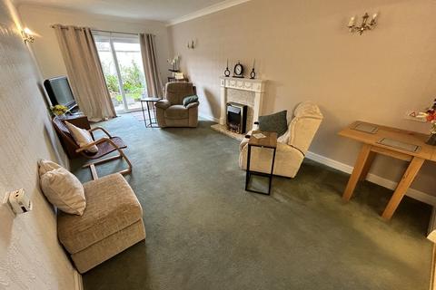 1 bedroom apartment for sale, Penrhyn Avenue, Rhos on Sea