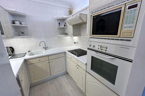 1 bedroom apartment for sale, Penrhyn Avenue, Rhos on Sea