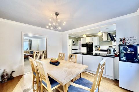 5 bedroom detached house for sale, Straight Bit, Flackwell Heath HP10