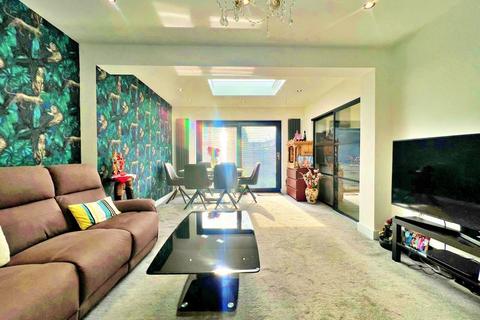 undefined, Farndale Crescent, Greenford