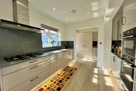 undefined, Farndale Crescent, Greenford