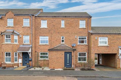 4 bedroom semi-detached house for sale, Colossus Way, Bletchley, Milton Keynes