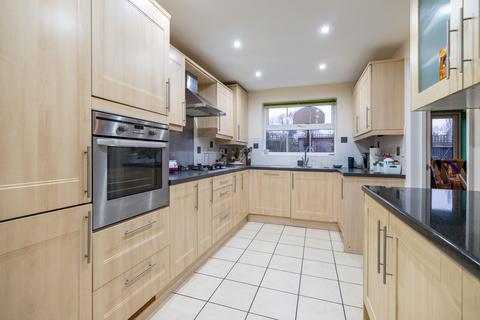 4 bedroom semi-detached house for sale, Colossus Way, Bletchley, Milton Keynes