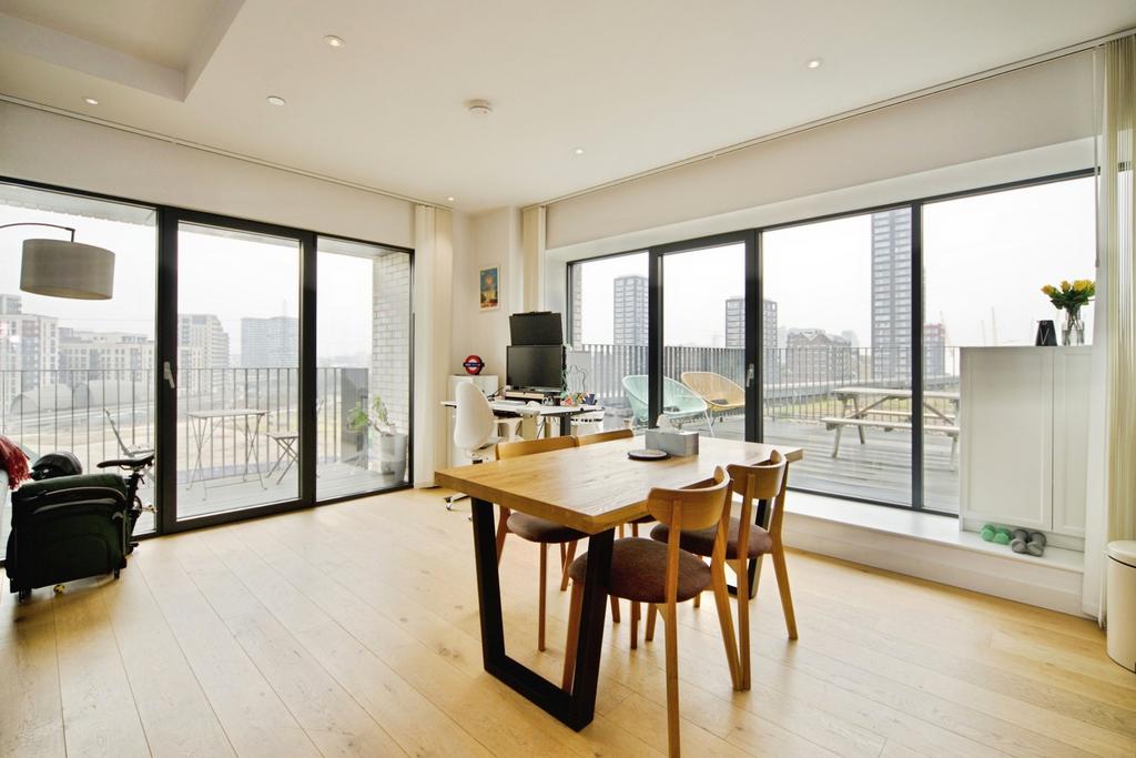 Apartment in London, London Borough of Tower Hamlets - View 5