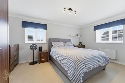 undefined, Sunset Way, Evesham WR11