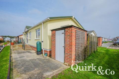2 bedroom park home for sale, Creek Road, Canvey Island, SS8