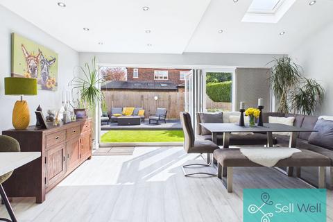 4 bedroom semi-detached house for sale, Lambton Road, Manchester M28