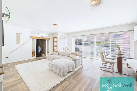 undefined, Woodlands Close, Manchester M28