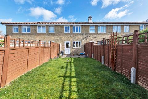 2 bedroom terraced house for sale, Bayfield Drive, Cambridge CB25