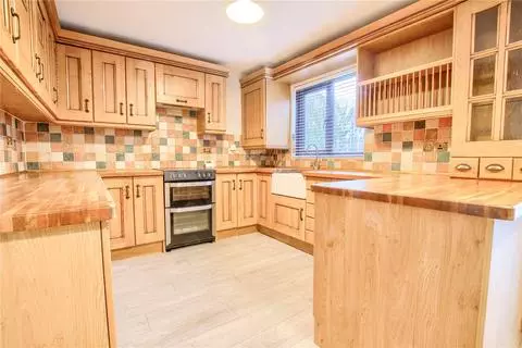 4 bedroom detached house for sale - Bild 3