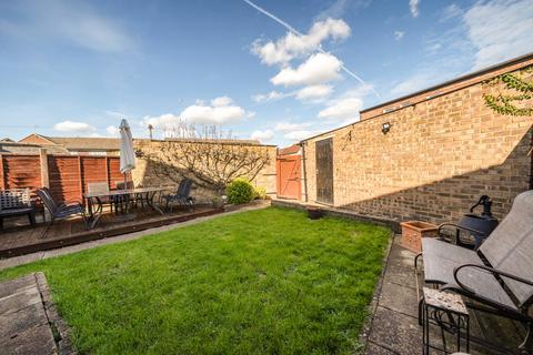 3 bedroom semi-detached house for sale, Straight Road, Old Windsor, Windsor