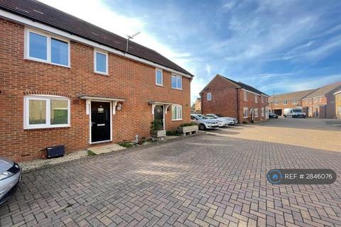 3 bedroom terraced house to rent, Eddleston Road, Swindon, SN1