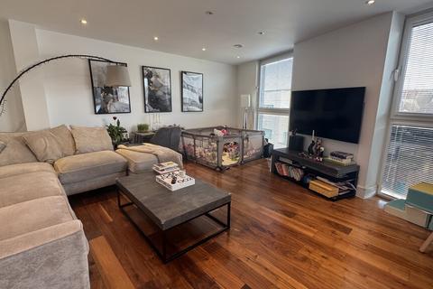 2 bedroom flat to rent, Two Bedroom in Mill Hill