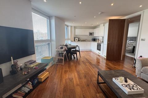 2 bedroom flat to rent, Two Bedroom in Mill Hill