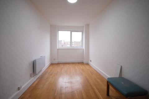 2 bedroom flat to rent, GREENPARK COURT, BRIDGEWATER ROAD, WEMBLEY