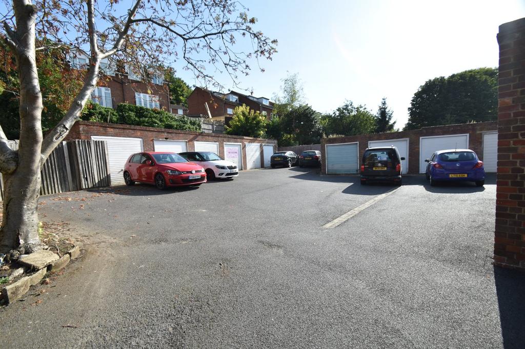 Garage &amp; Parking