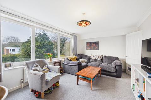 2 bedroom maisonette for sale, Russell Court, Chesham, HP5