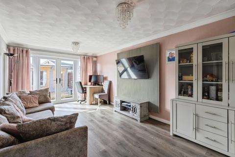 3 bedroom bungalow for sale, Cumbrian Way, Wakefield, West Yorkshire, WF2
