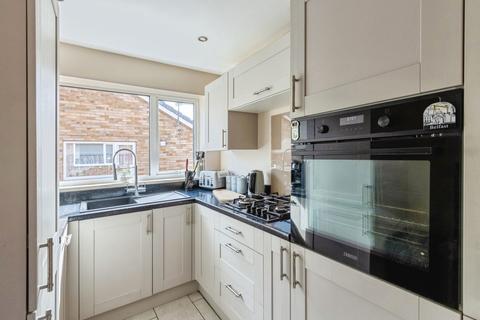 3 bedroom bungalow for sale, Cumbrian Way, Wakefield, West Yorkshire, WF2