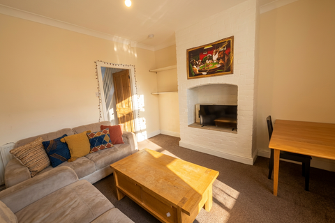 4 bedroom house to rent, Elmsthorpe Avenue, Lenton NG7
