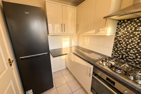 4 bedroom house to rent, Heron Drive, Lenton NG7