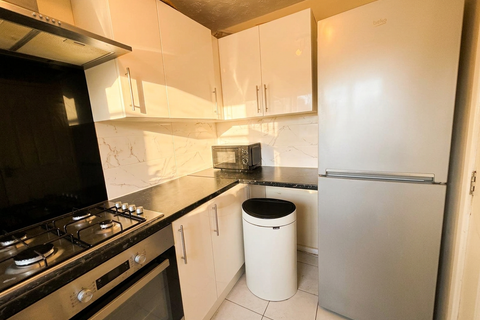 4 bedroom house to rent, Heron Drive, Lenton NG7