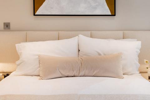 2 bedroom apartment for sale, Plot P101, at White City Living, White City, W12 7RQ