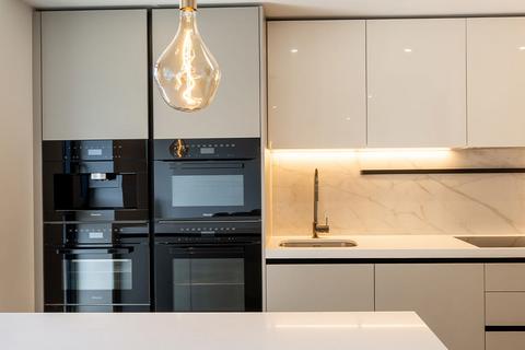 3 bedroom apartment for sale, Plot V1101, at White City Living, White City, W12 7RQ