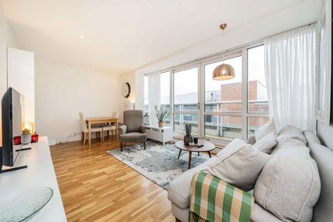 2 bedroom flat for sale, Hosier Lane, London EC1A