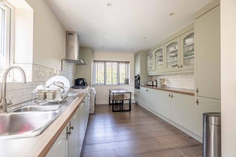 4 bedroom detached house for sale, Farnham Lane, Farnham Royal SL2