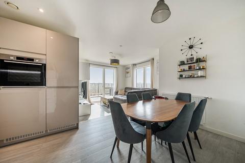3 bedroom apartment for sale, Pomeroy Street, London