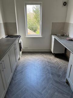 2 bedroom apartment to rent, Knighton Lane, Leicester LE2