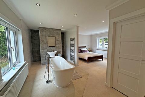 5 bedroom property with land for sale, Barrhill KA26
