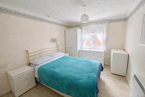 1 bedroom flat for sale, Marvels Lane, London, SE12