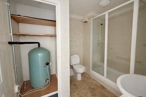 1 bedroom flat for sale, Marvels Lane, London, SE12