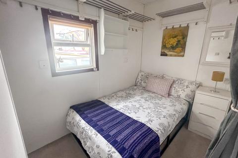 1 bedroom houseboat for sale, Lower Teddington Road, Kingston upon Thames KT1