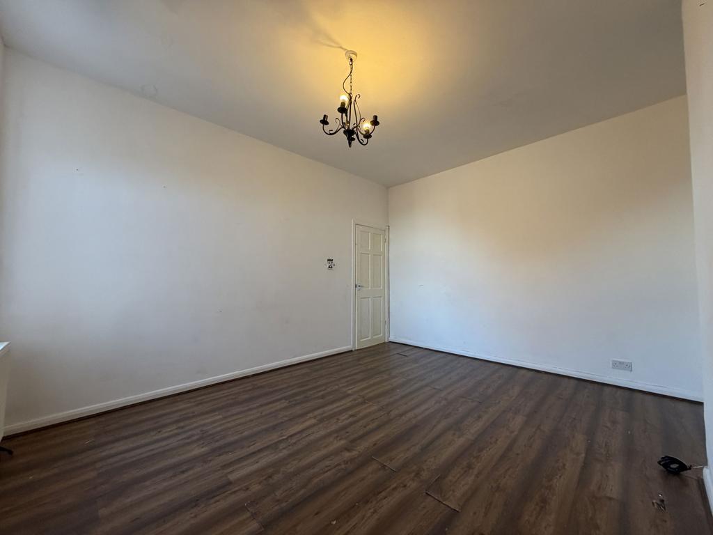 Apartment in Newcastle upon Tyne - View 5