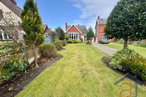 2 bedroom detached bungalow for sale, Bakers Lane, Southport, PR9 9RN