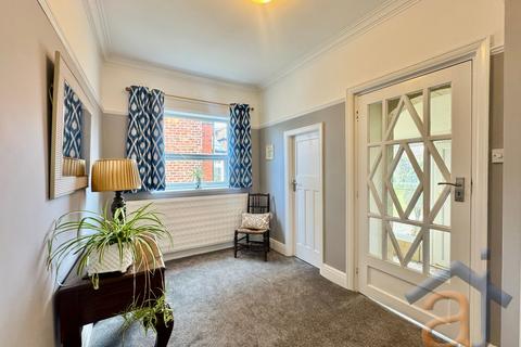 2 bedroom detached bungalow for sale, Bakers Lane, Southport, PR9 9RN