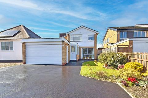 4 bedroom detached house for sale, Alcester Road, Hollywood, B47 5HQ