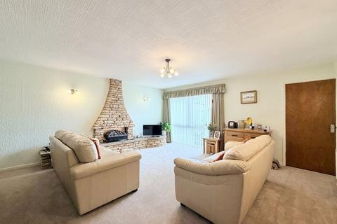 4 bedroom detached house for sale, Alcester Road, Hollywood, B47 5HQ