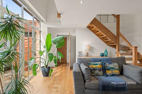 3 bedroom barn conversion for sale, Main Street, Empingham, LE15