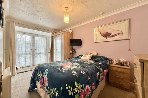 1 bedroom retirement property for sale, Sunfield Close, Ipswich IP4