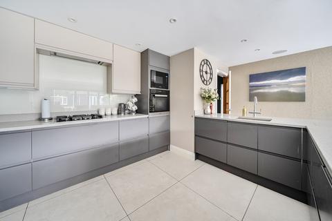 4 bedroom detached house for sale, York Road, Northwood