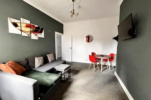 2 bedroom ground floor flat for sale, Nicholson Terrace, Forest Hall, Newcastle upon Tyne, Tyne and Wear, NE12 9DP