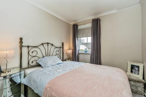2 bedroom flat for sale, Schools Hill, CHEADLE, Cheshire, SK8