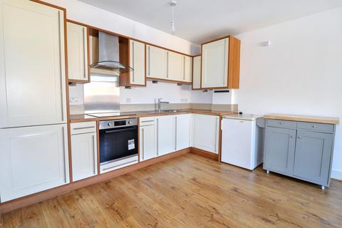 1 bedroom flat to rent, Molesey Road, Hersham KT12