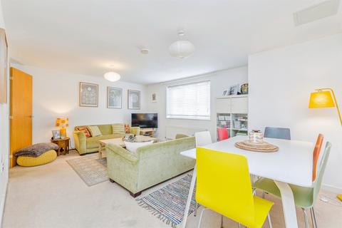 2 bedroom apartment for sale, Clos Dewi Sant, Canton, Cardiff
